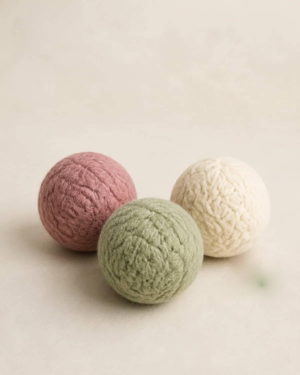 Quartz Felt Ball Trio